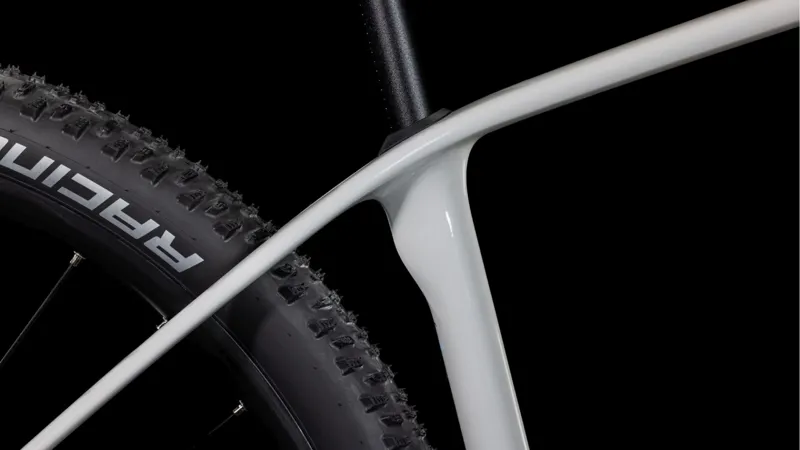 Cube Reaction C:62 One Mountain Bike in Cotton/White-3